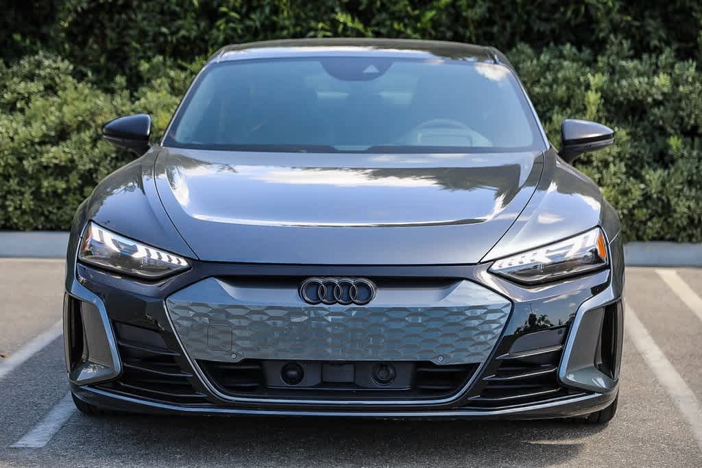 2024 Audi e-tron GT Premium Plus 2