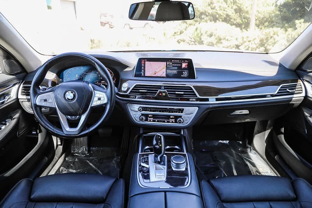 2020 BMW 7 Series 740i 11