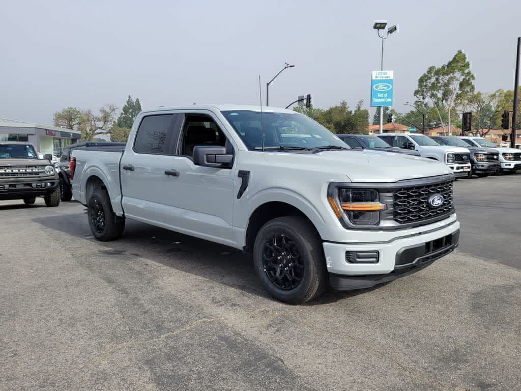 View vehicle photo 7