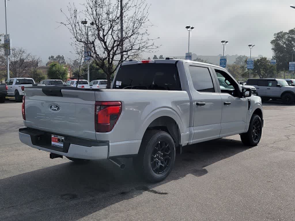 View vehicle photo 5