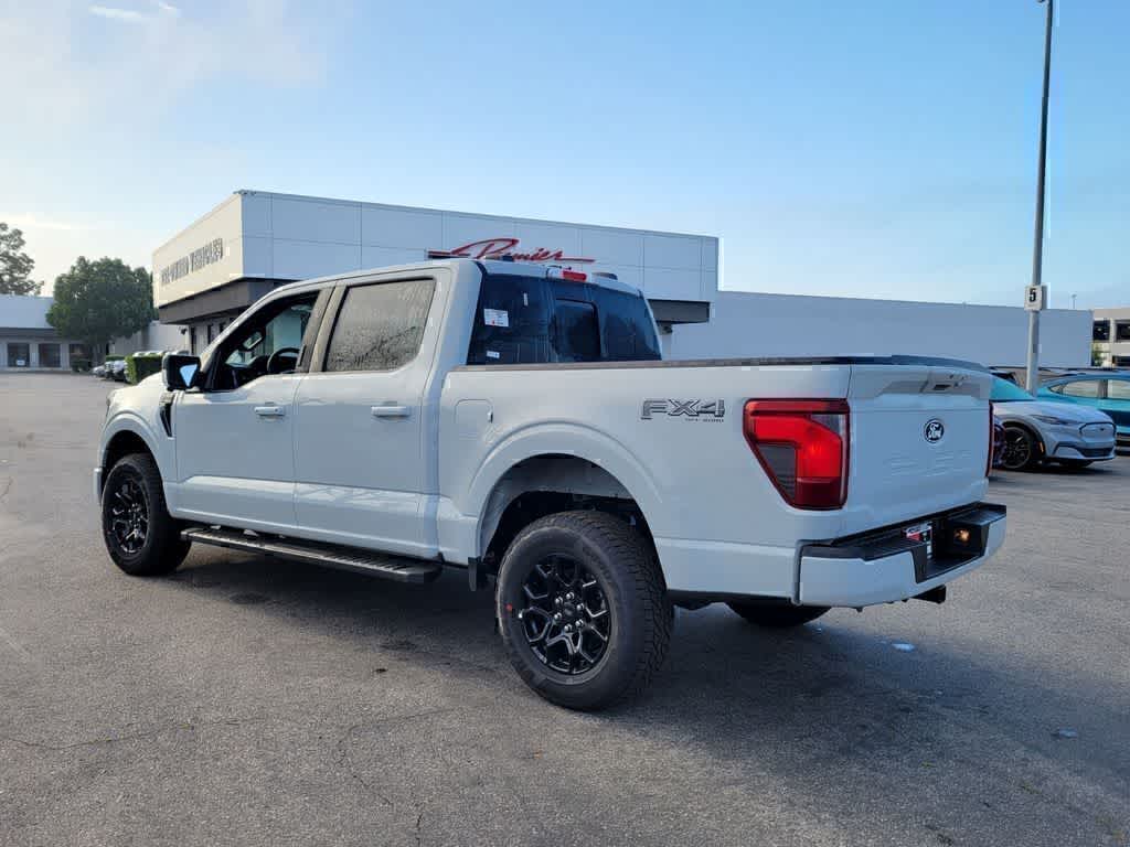 View vehicle photo 3