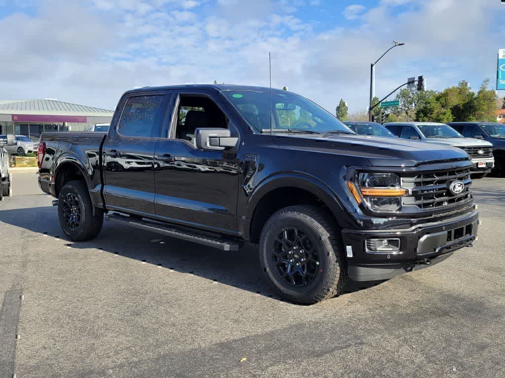 View vehicle photo 7