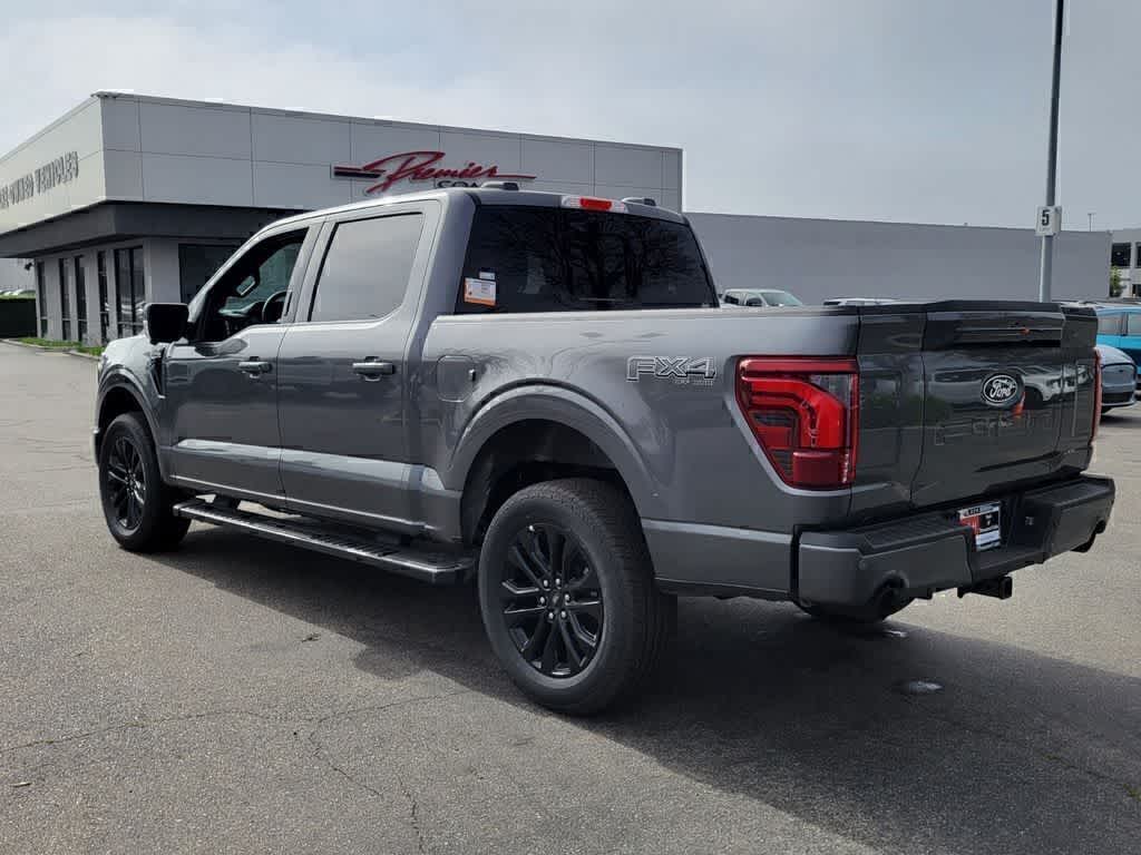 View vehicle photo 3