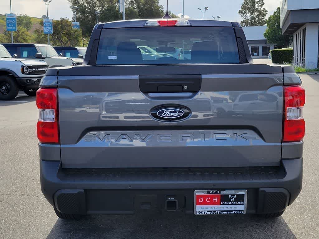 View vehicle photo 4