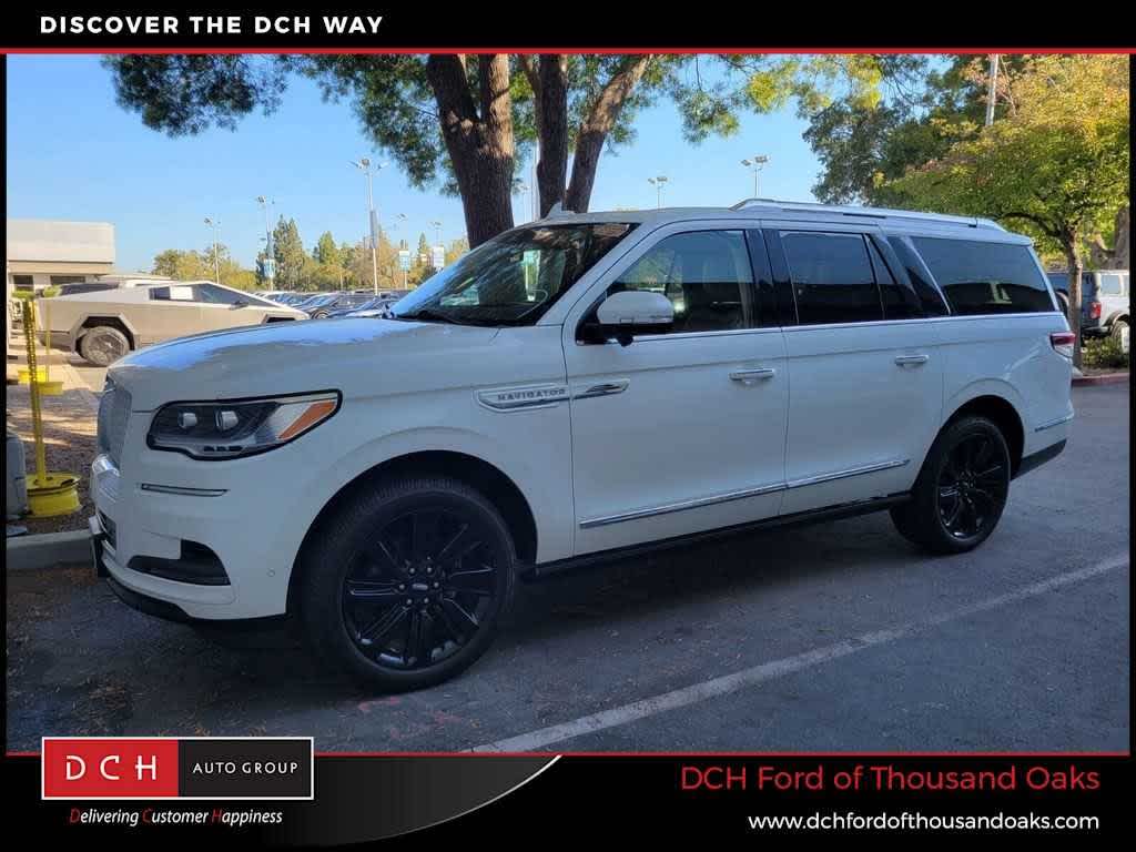 2022 Lincoln Navigator L
