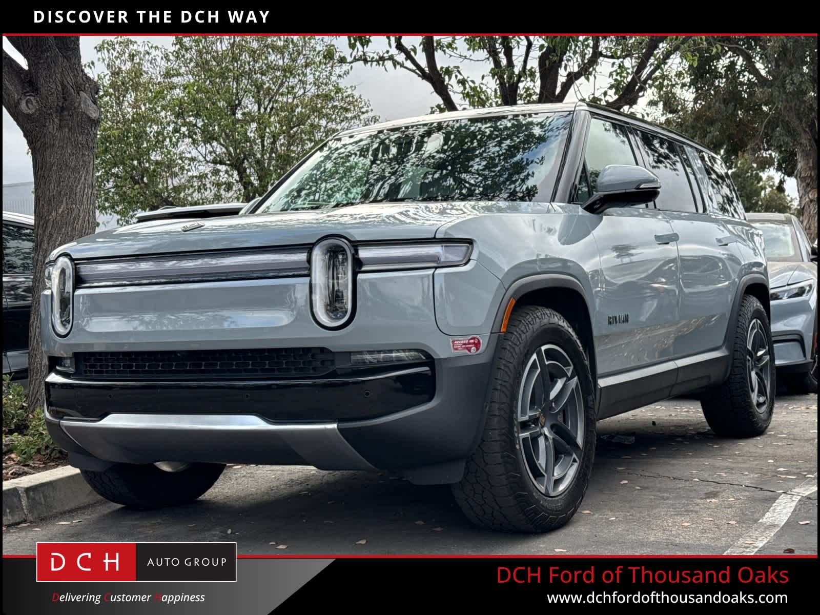 2025 Rivian R1S
