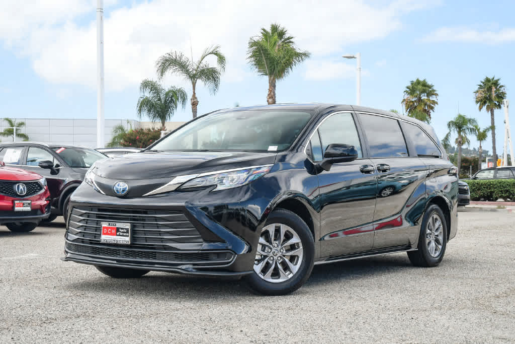 2025 Toyota Sienna