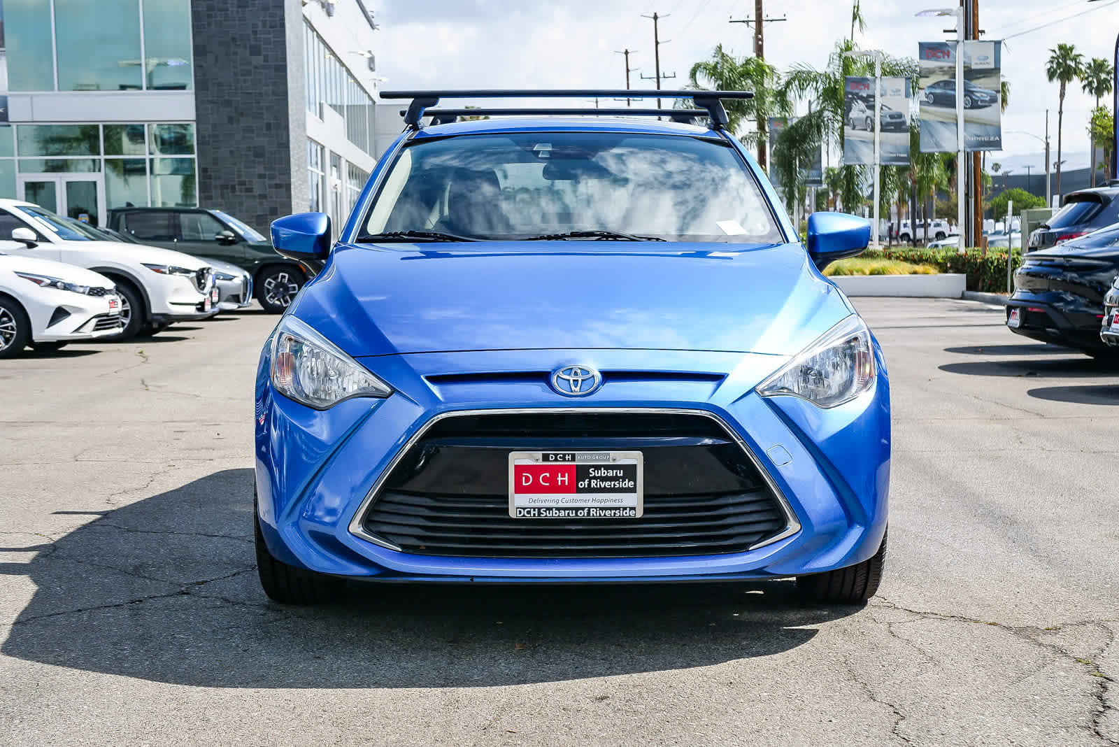 View vehicle photo 2