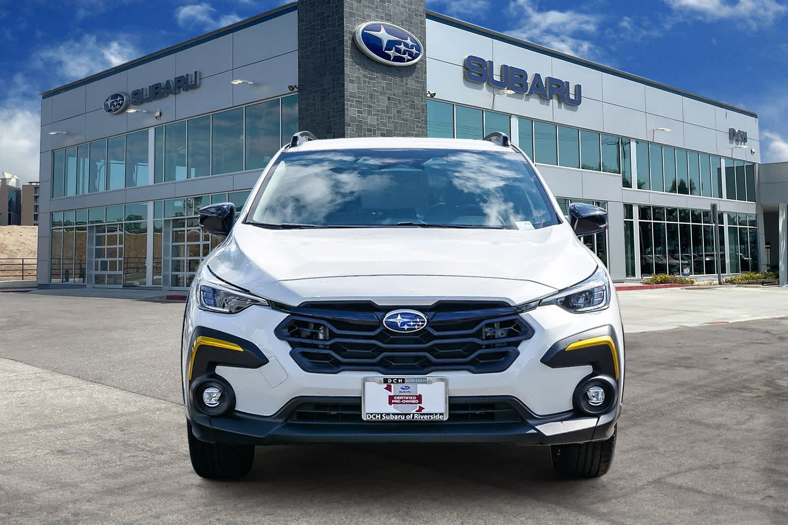 View vehicle photo 2