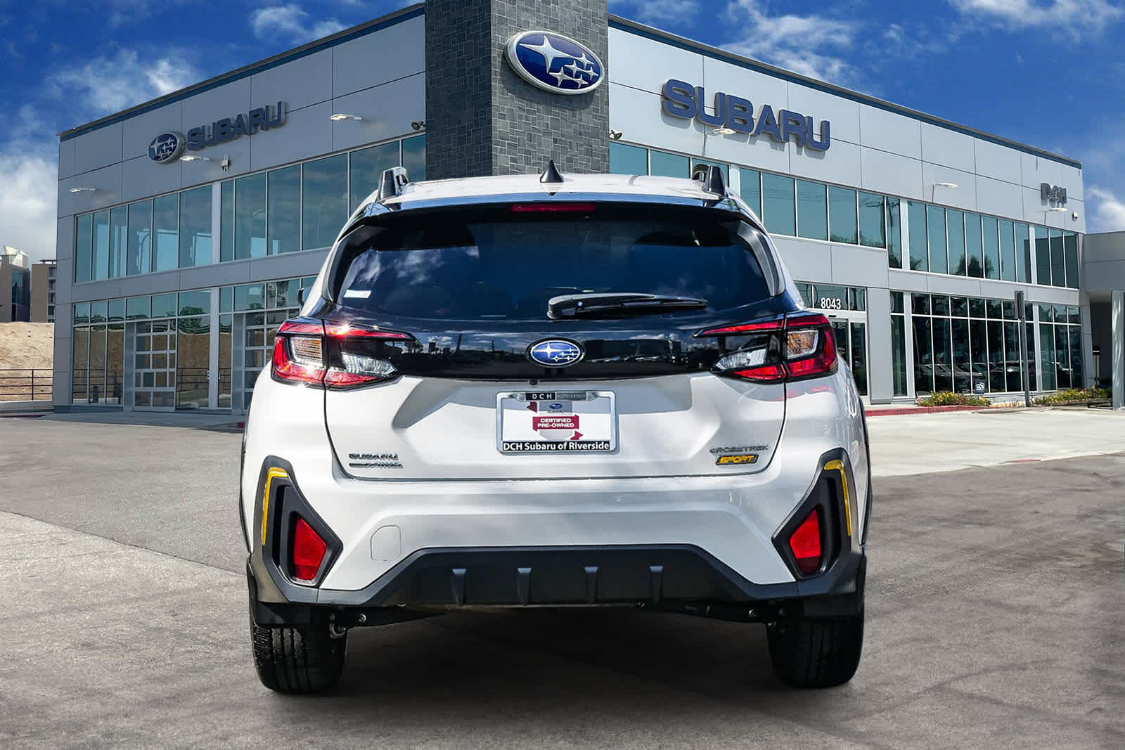 View vehicle photo 5