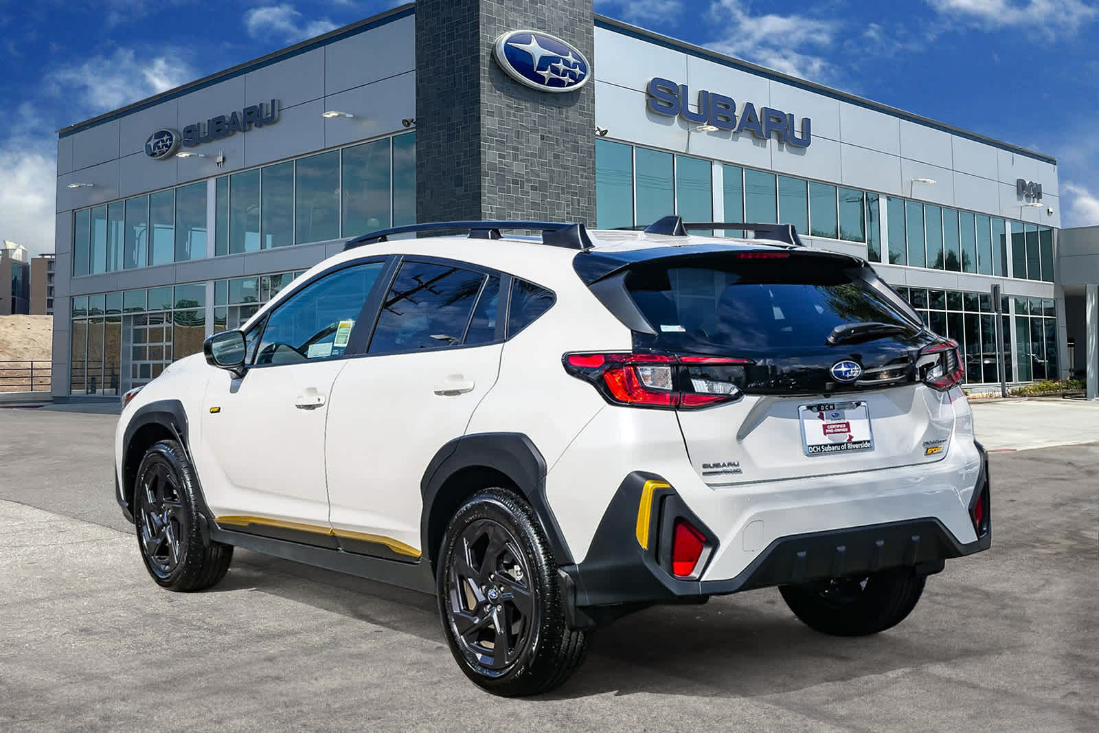 View vehicle photo 6