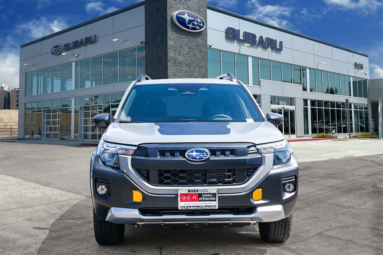 View vehicle photo 2