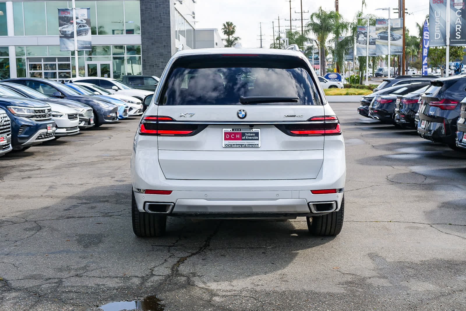 View vehicle photo 5