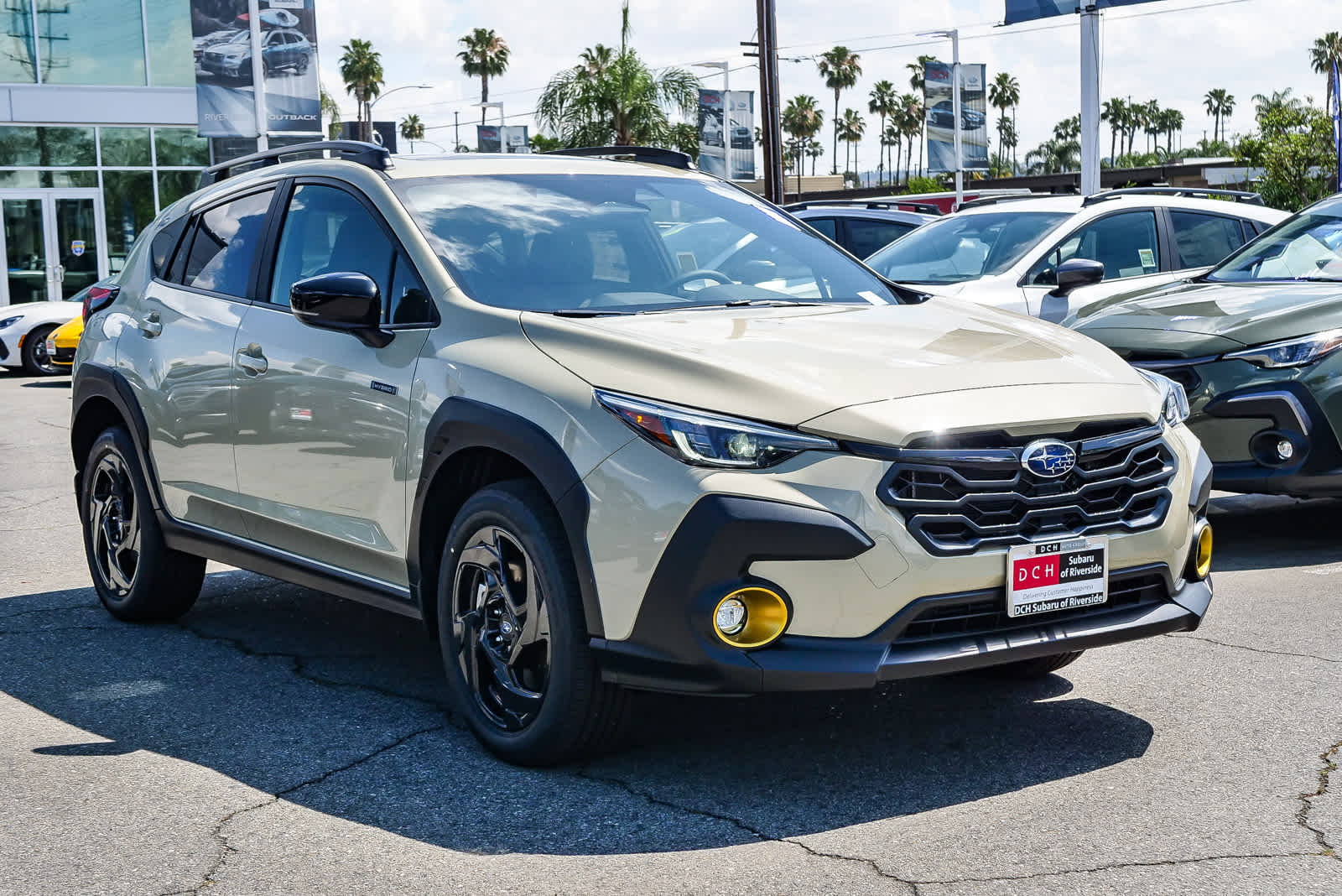 View vehicle photo 3