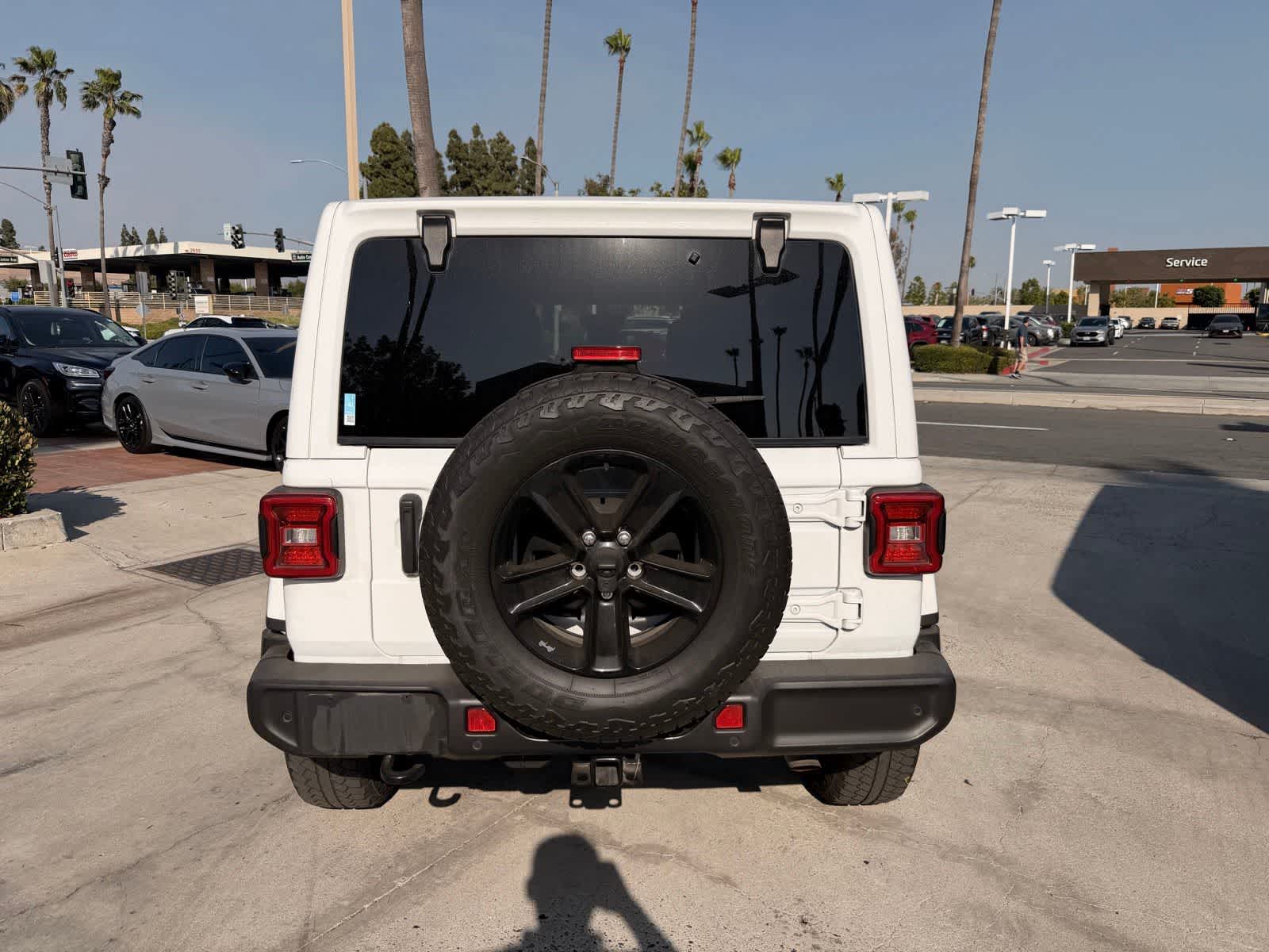 View vehicle photo 4
