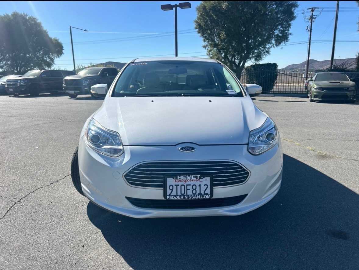 Used 2015 Ford Focus Electric with VIN 1FADP3R46FL231955 for sale in Tustin, CA