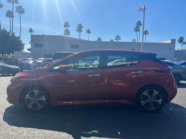 Used 2022 Nissan LEAF SV with VIN 1N4AZ1CVXNC563205 for sale in Tustin, CA