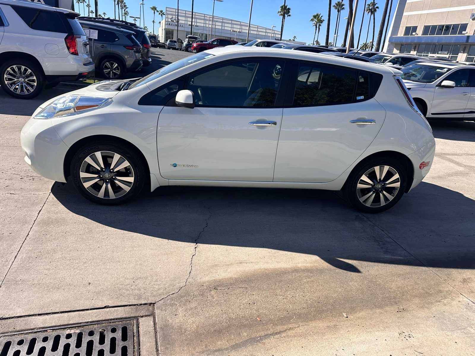 Used 2017 Nissan LEAF SV with VIN 1N4BZ0CP4HC300082 for sale in Tustin, CA