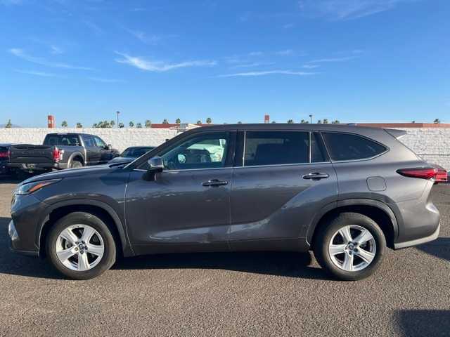 Used 2021 Toyota Highlander L with VIN 5TDCZRAH3MS046226 for sale in Tustin, CA