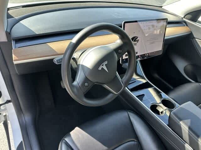 Used 2020 Tesla Model Y Long Range with VIN 5YJYGDEE0LF013654 for sale in Tustin, CA