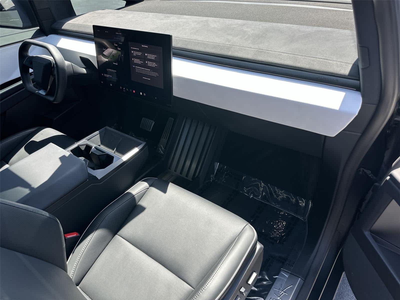 Used 2024 Tesla Cybertruck Cyberbeast with VIN 7G2CEHEE0RA048060 for sale in Tustin, CA