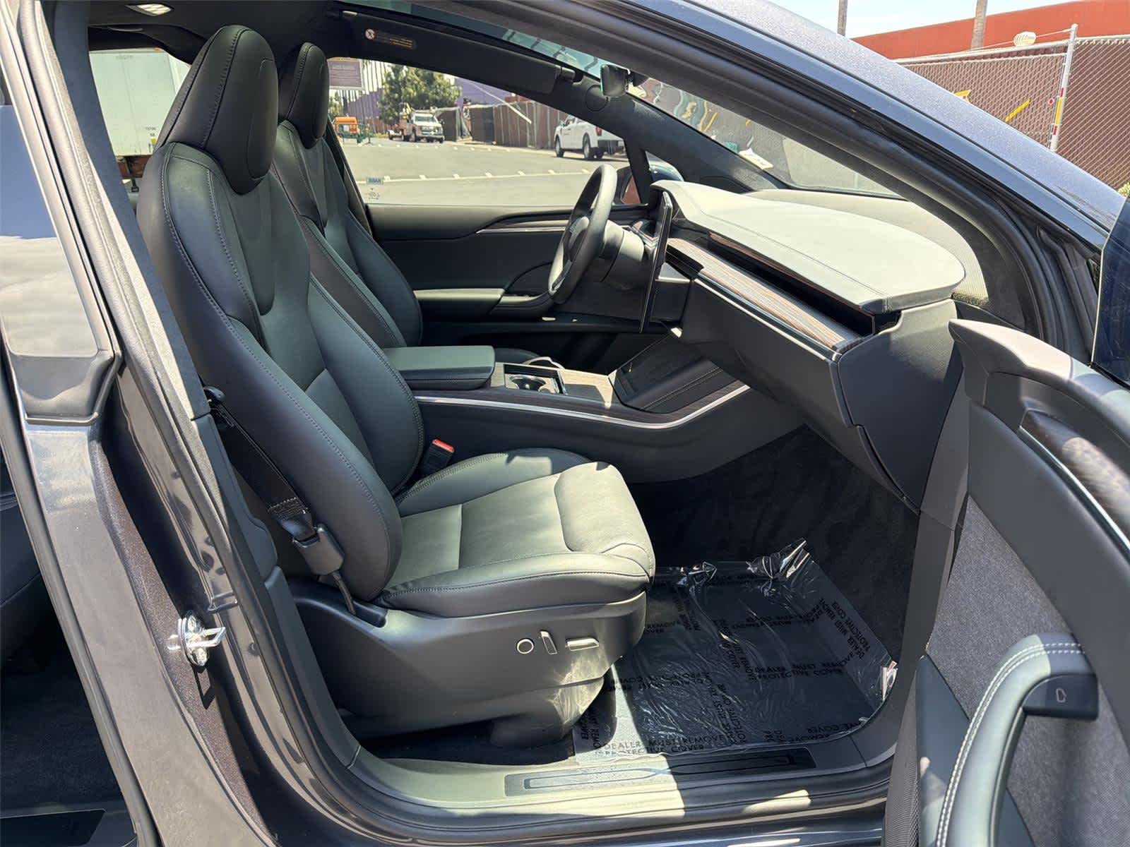 【ダリアページ】 Used Stealth Gray 2024 Tesla Model X for Sale in Tustin, CA