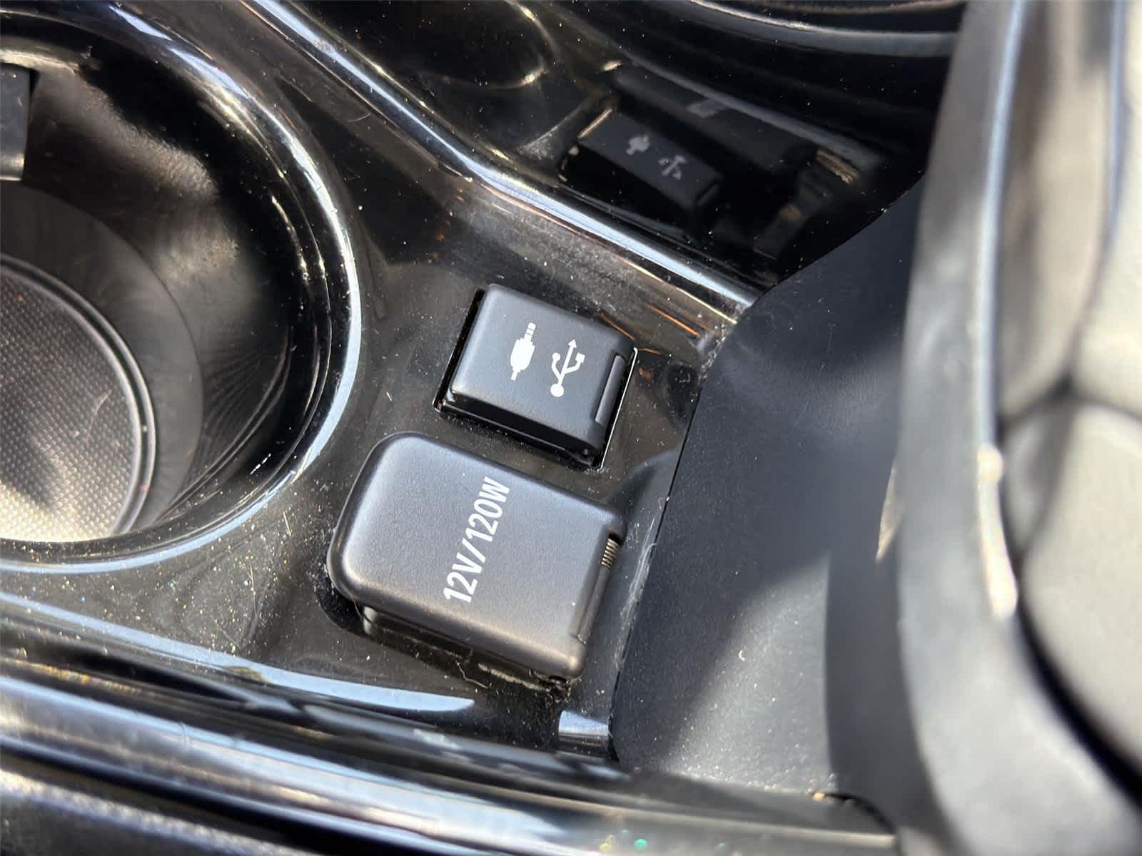 2019 Toyota Prius XLE - Photo 38