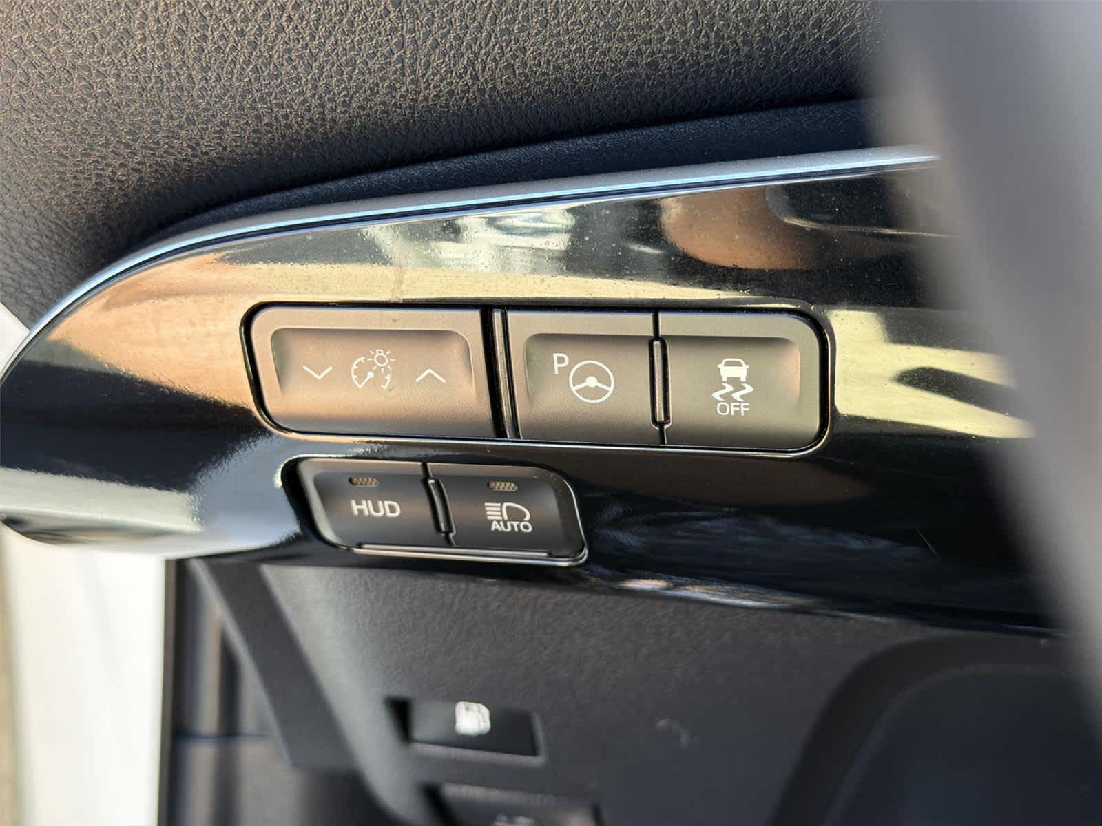 2019 Toyota Prius XLE - Photo 40