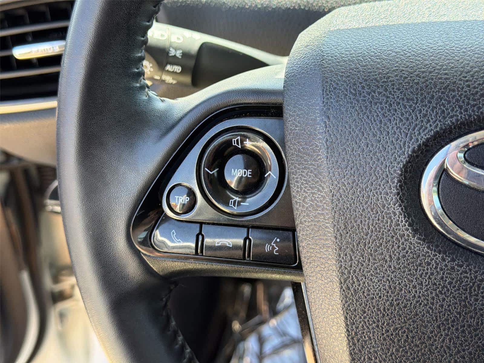2019 Toyota Prius XLE - Photo 24