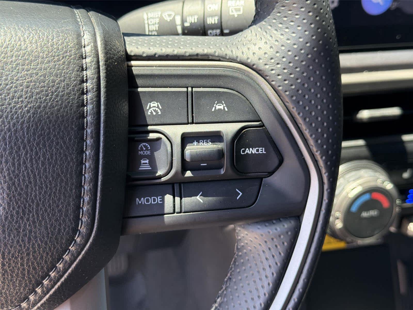 2025 Toyota 4Runner TRD Off-Road - Photo 35