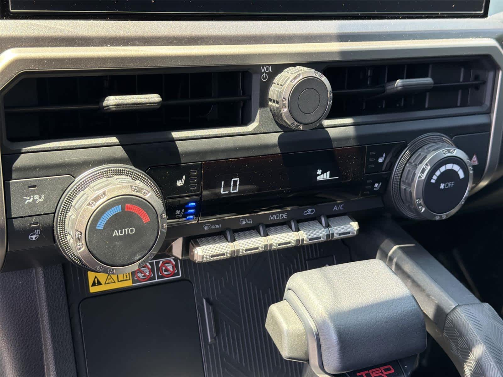 2025 Toyota 4Runner TRD Off-Road - Photo 38