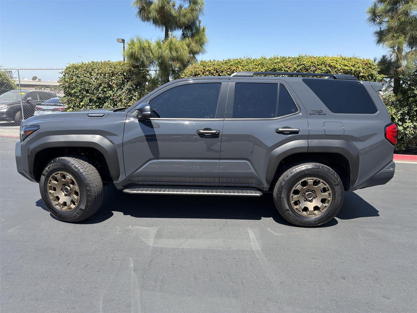 2025 Toyota 4Runner TRD Off-Road - Photo 3
