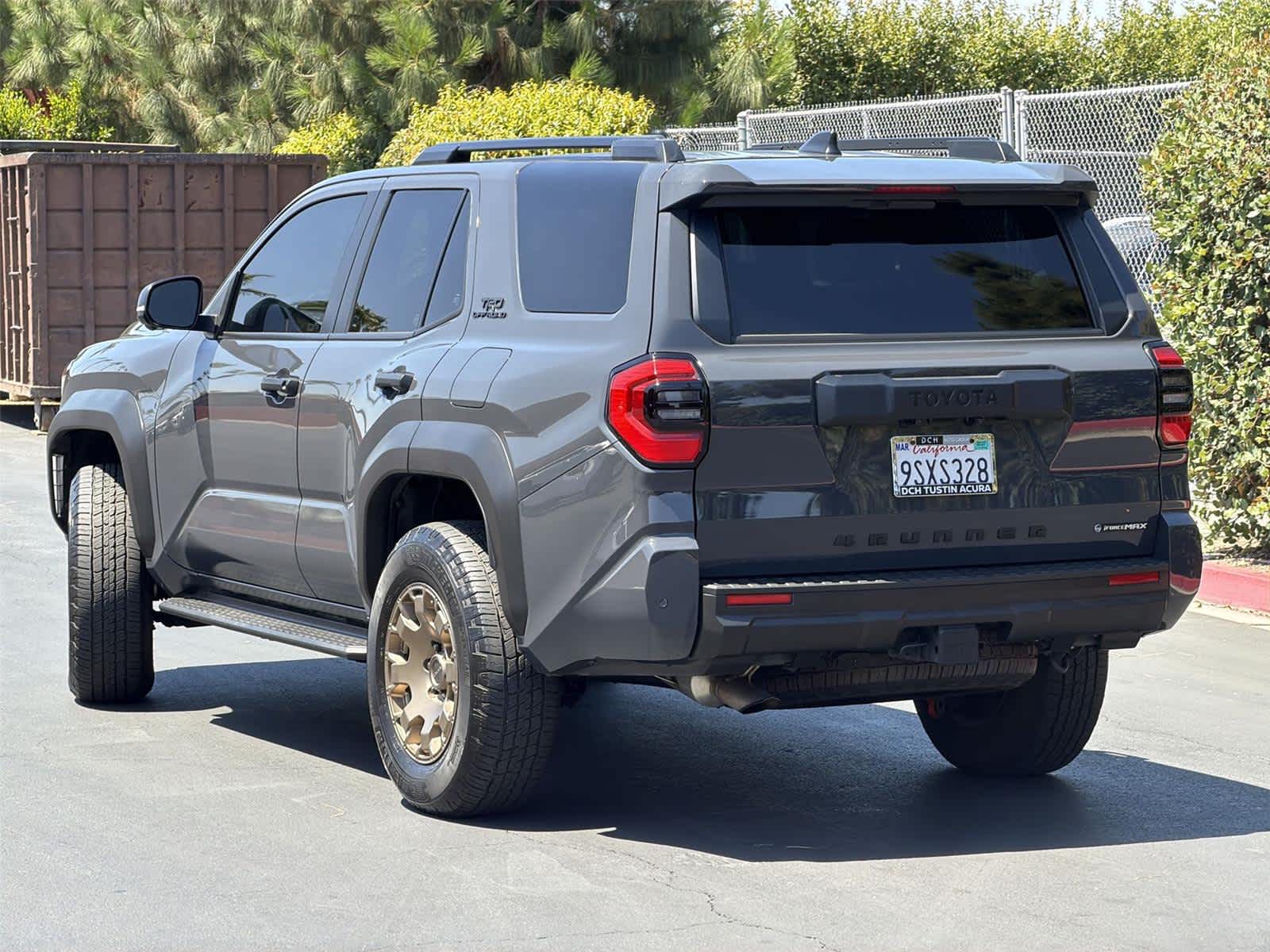 2025 Toyota 4Runner TRD Off-Road - Photo 5