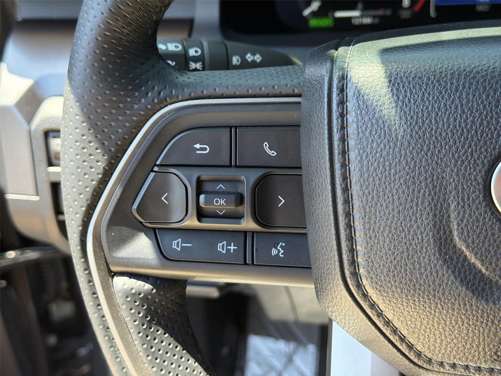 2025 Toyota 4Runner TRD Off-Road - Photo 34
