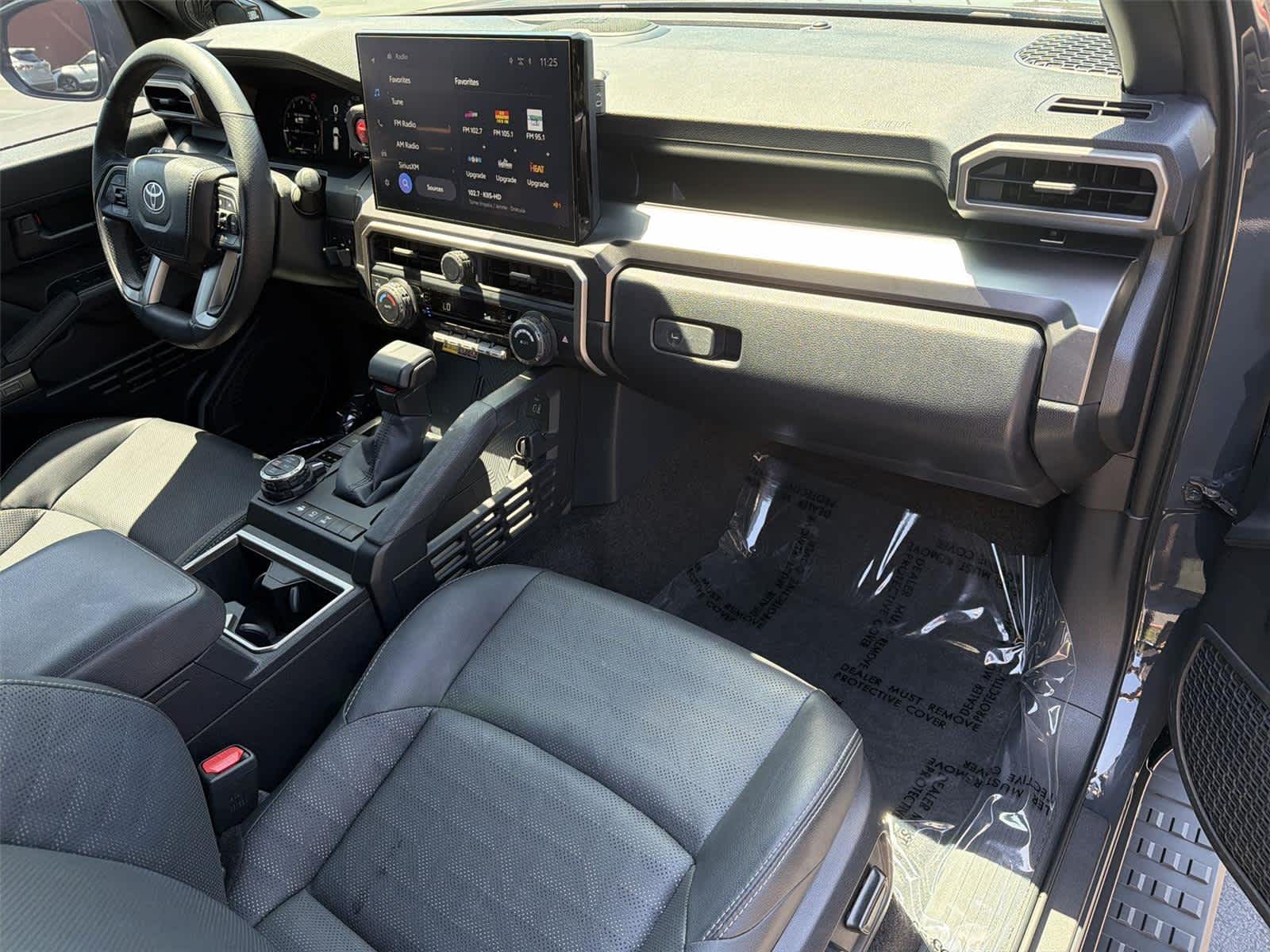 2025 Toyota 4Runner TRD Off-Road - Photo 13