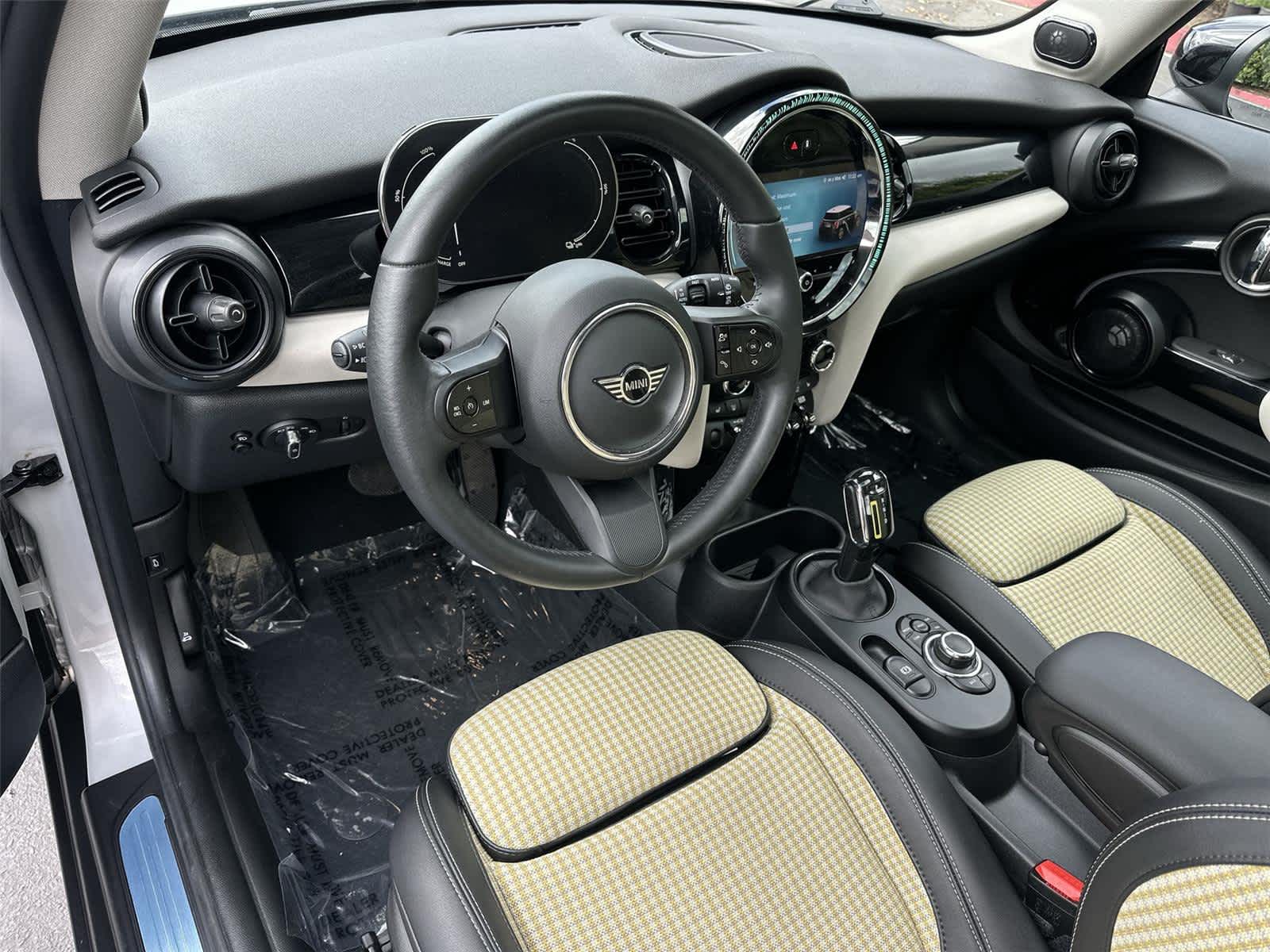 Used 2022 MINI Hardtop 2 Door SE with VIN WMW13DJ04N2S11230 for sale in Tustin, CA