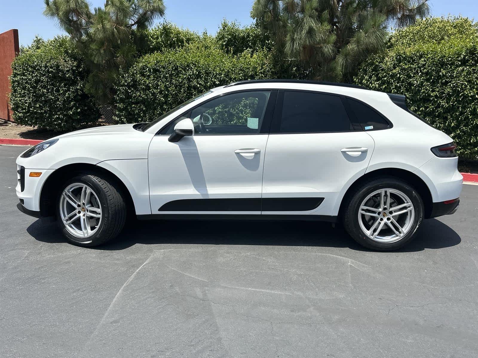 2021 Porsche Macan S photo 3