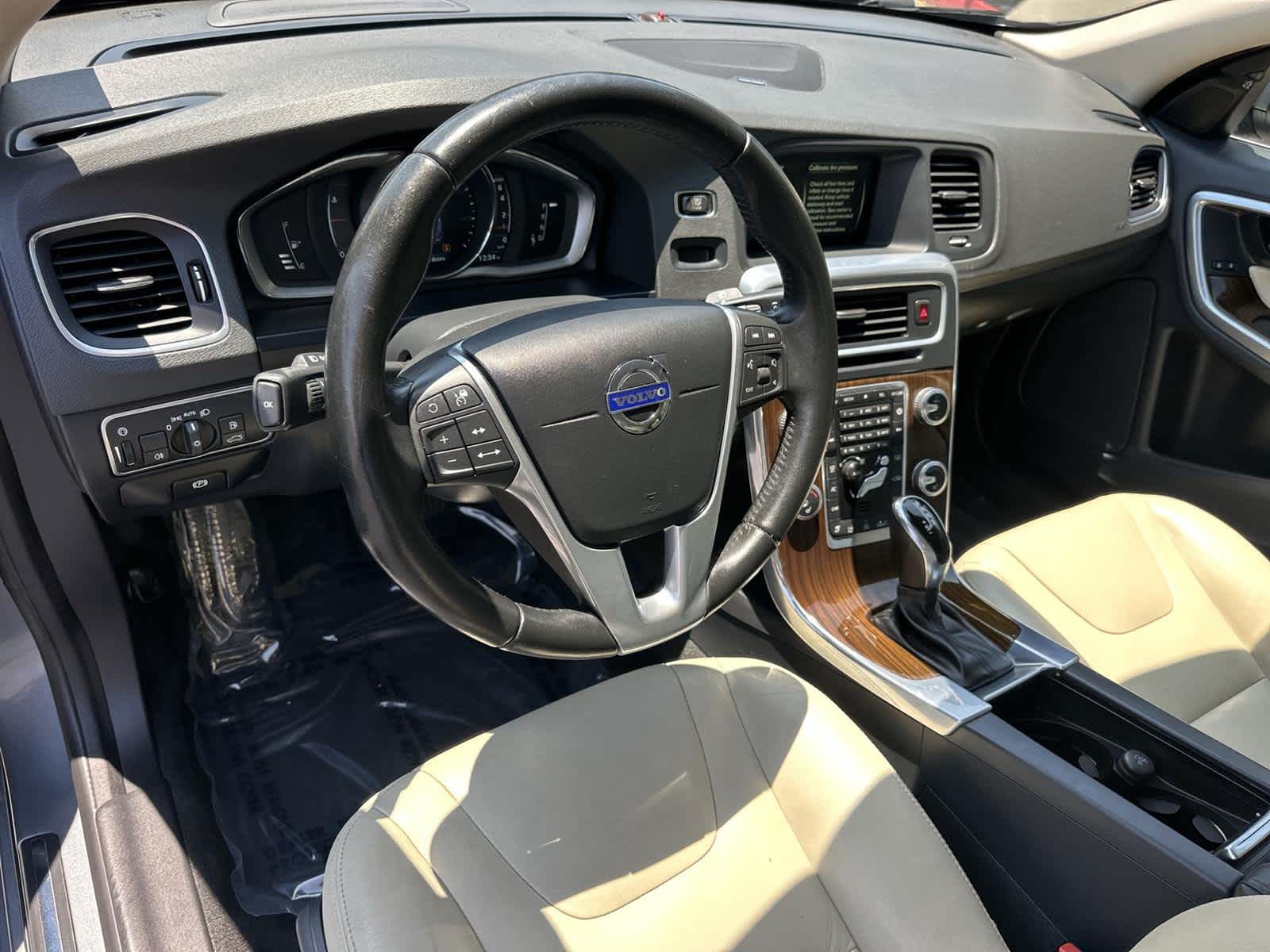 Used 2016 Volvo S60 T5 Premier with VIN YV126MFK9G2405886 for sale in Tustin, CA