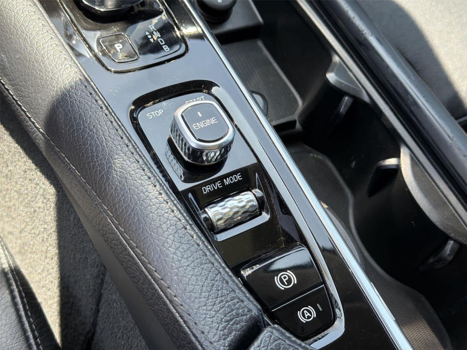 2016 Volvo XC90 Momentum - Photo 36