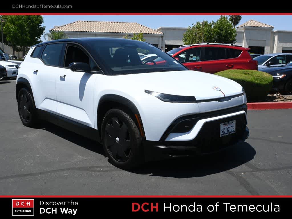 View vehicle photo 3