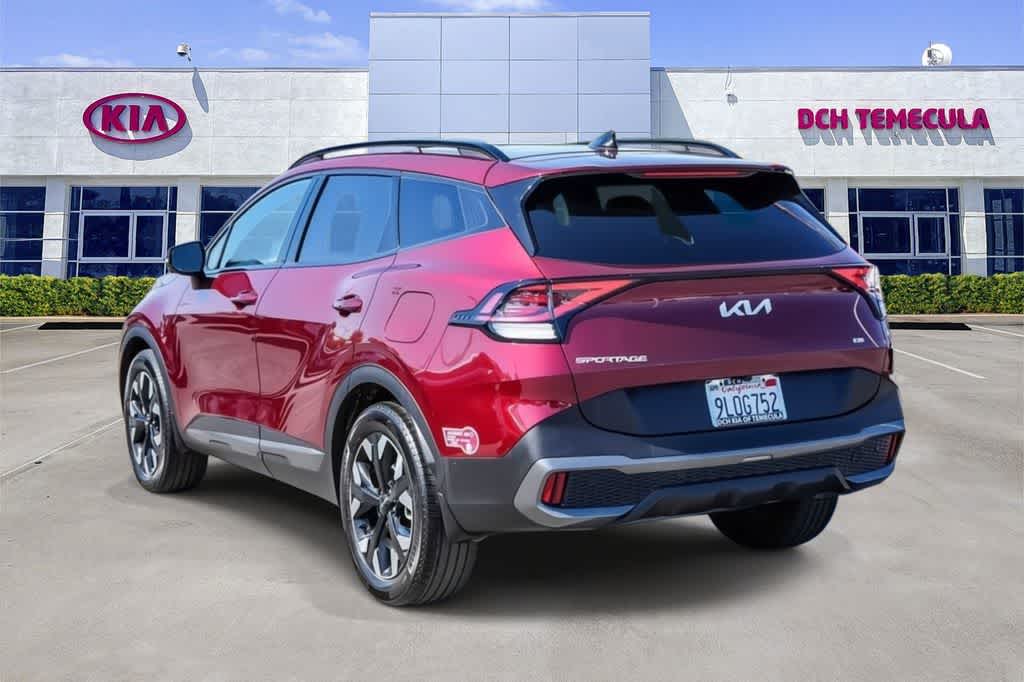 View vehicle photo 6