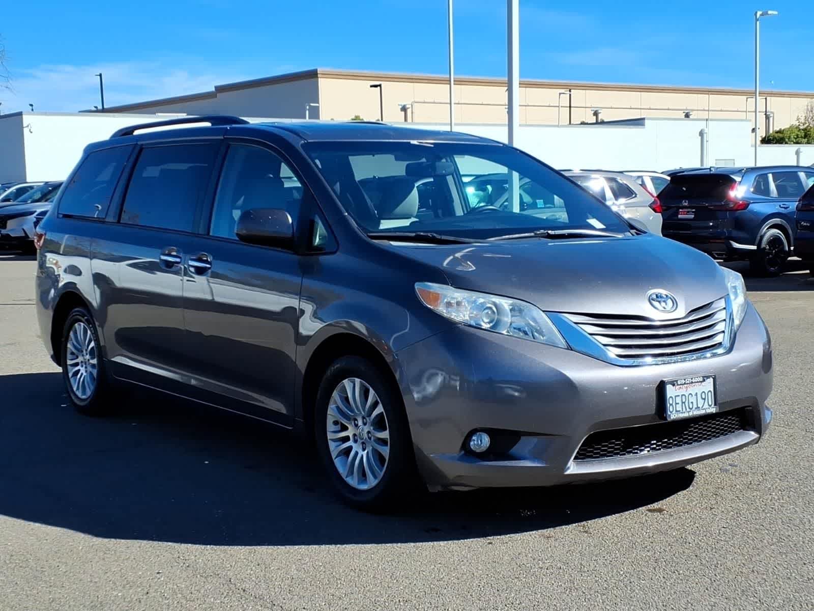 View vehicle photo 3