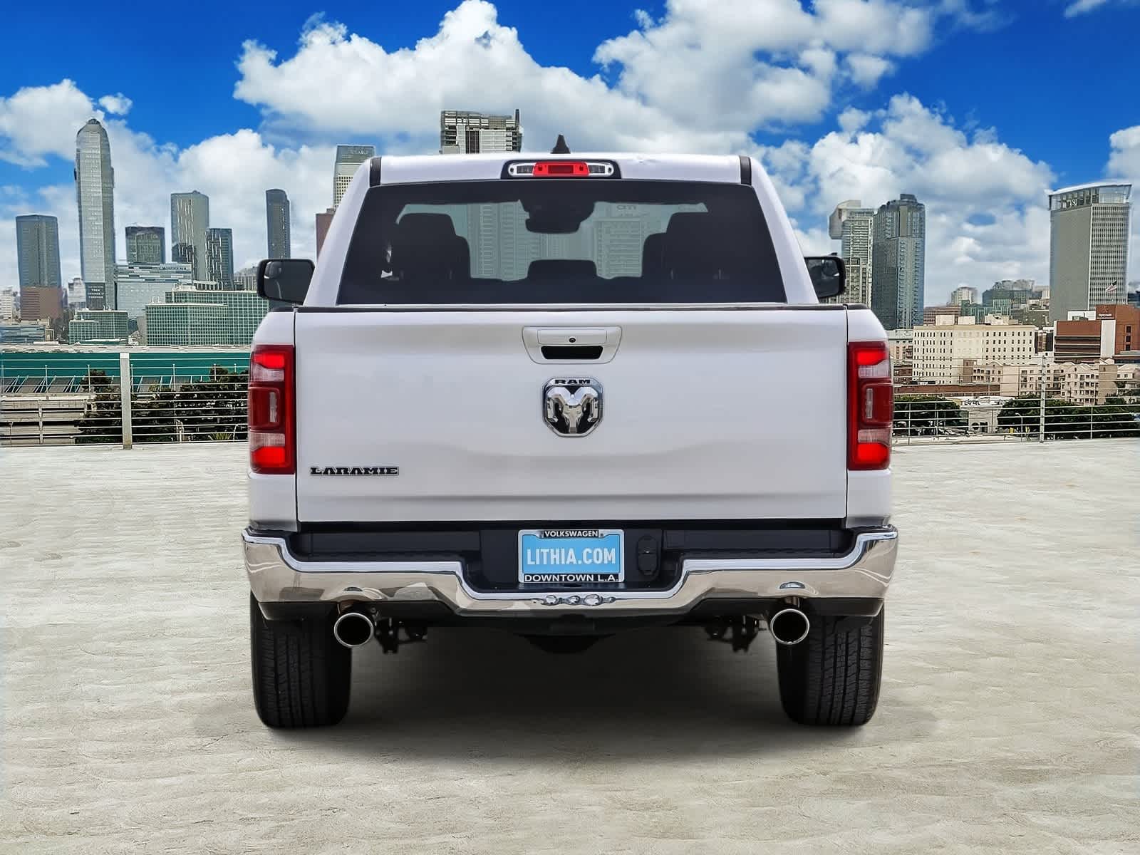 View vehicle photo 5
