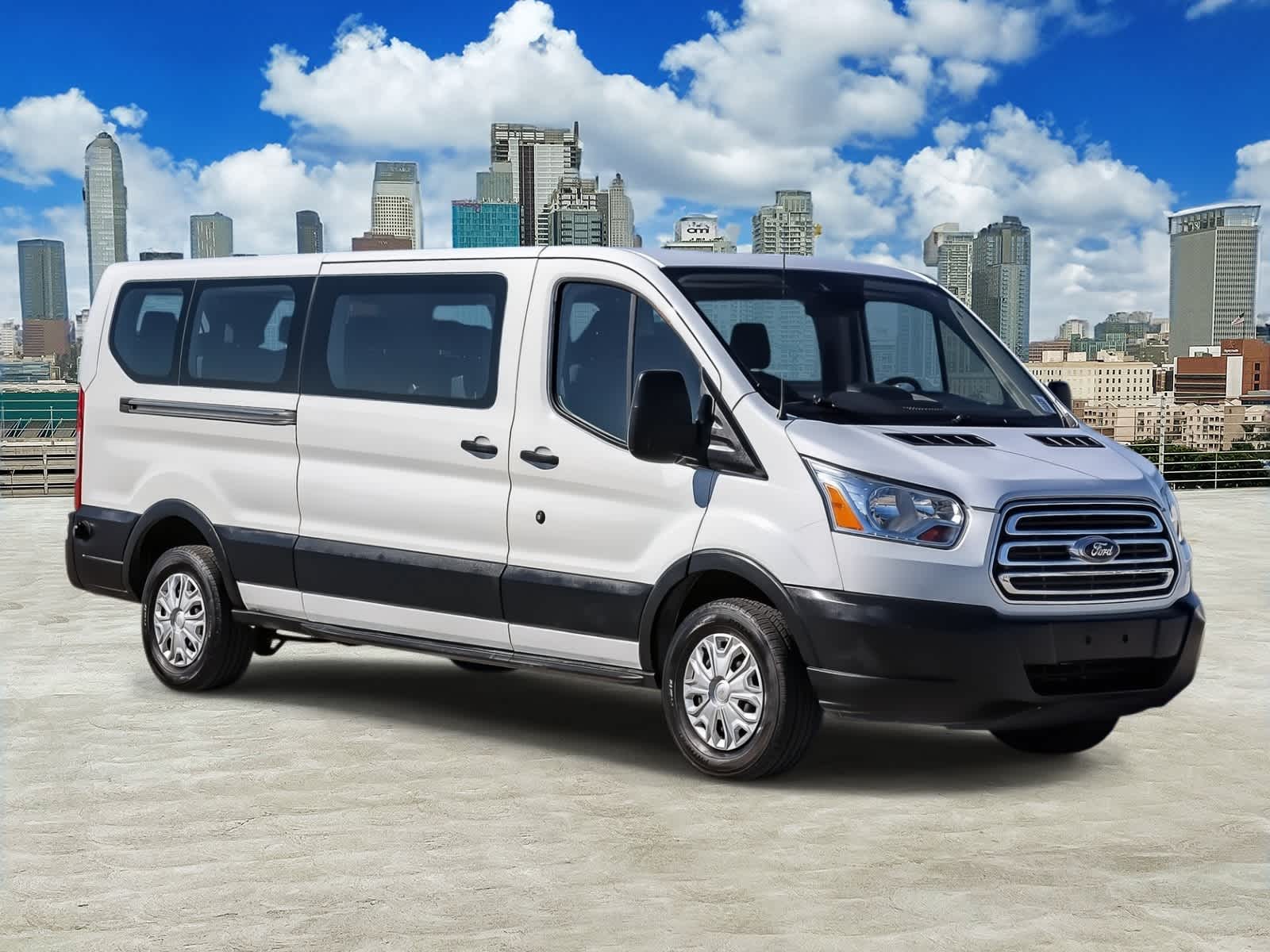 View vehicle photo 3