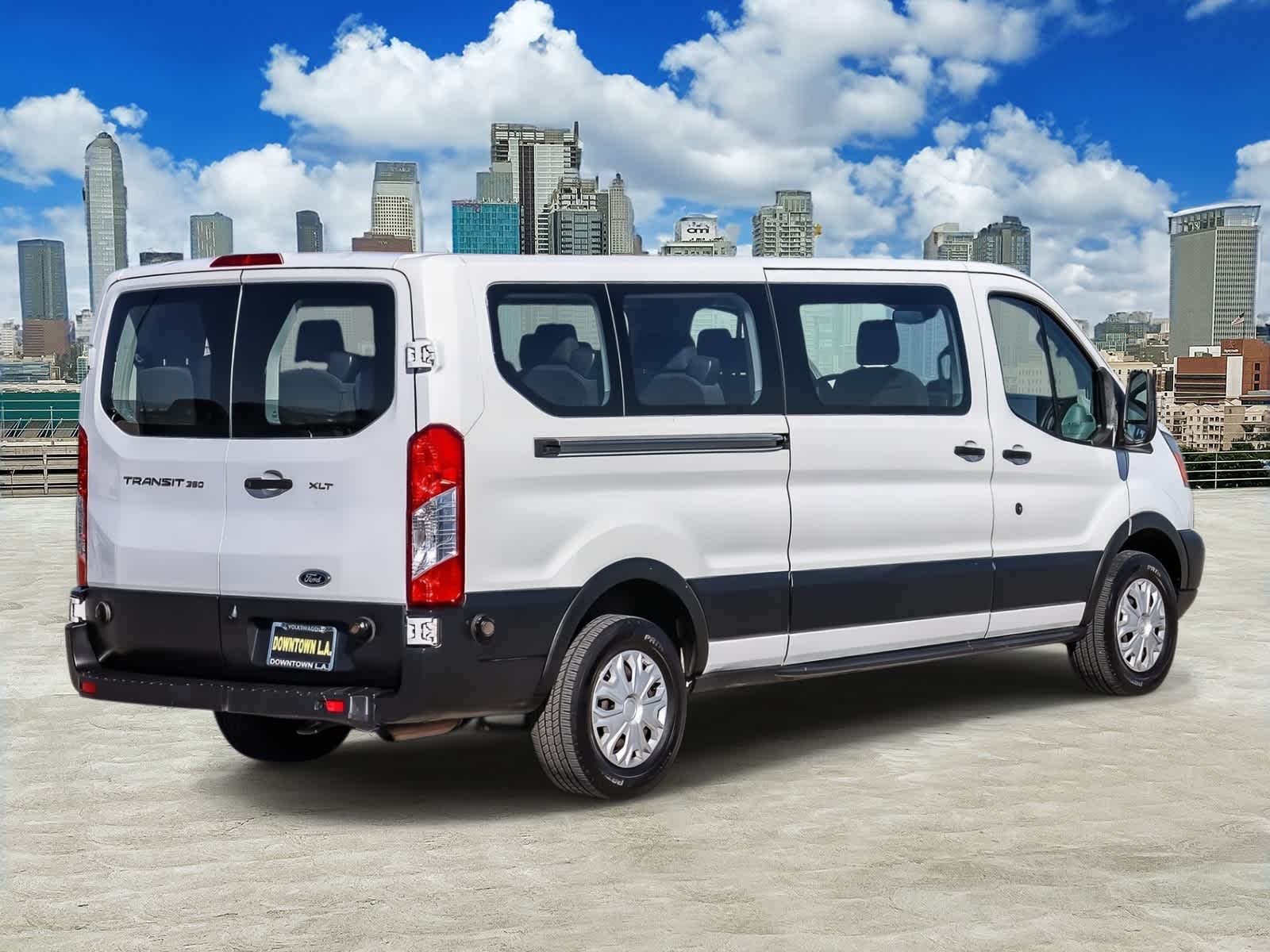 View vehicle photo 4