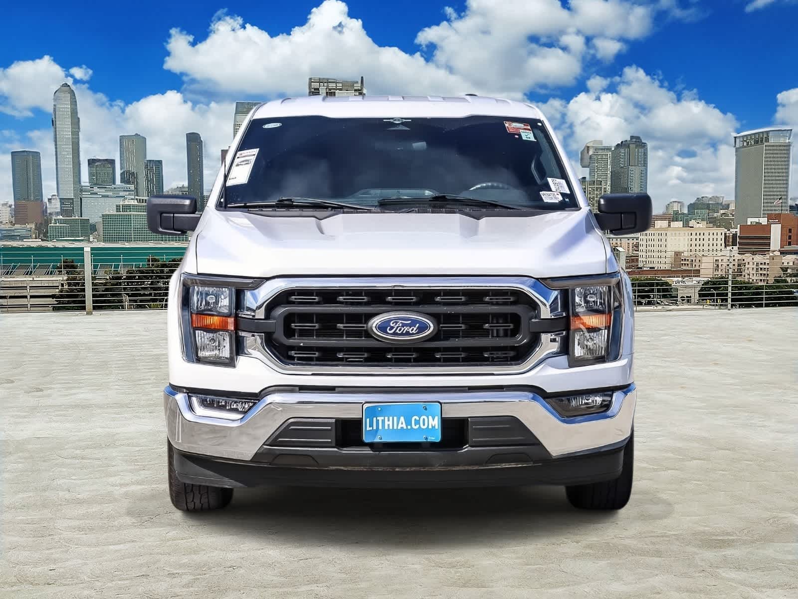 View vehicle photo 2