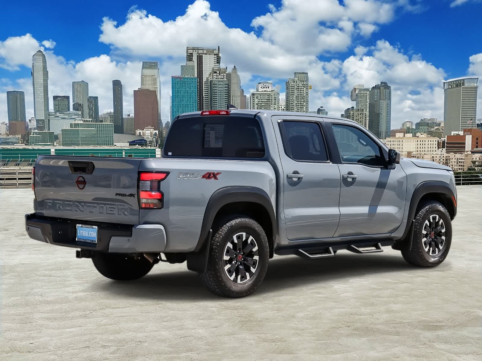 View vehicle photo 4