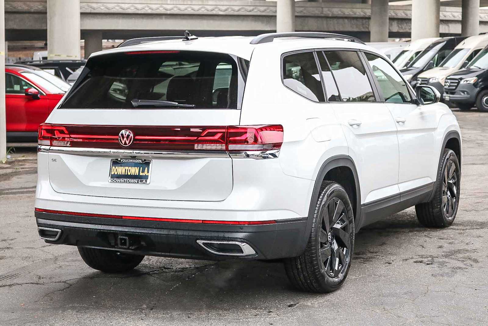View vehicle photo 6