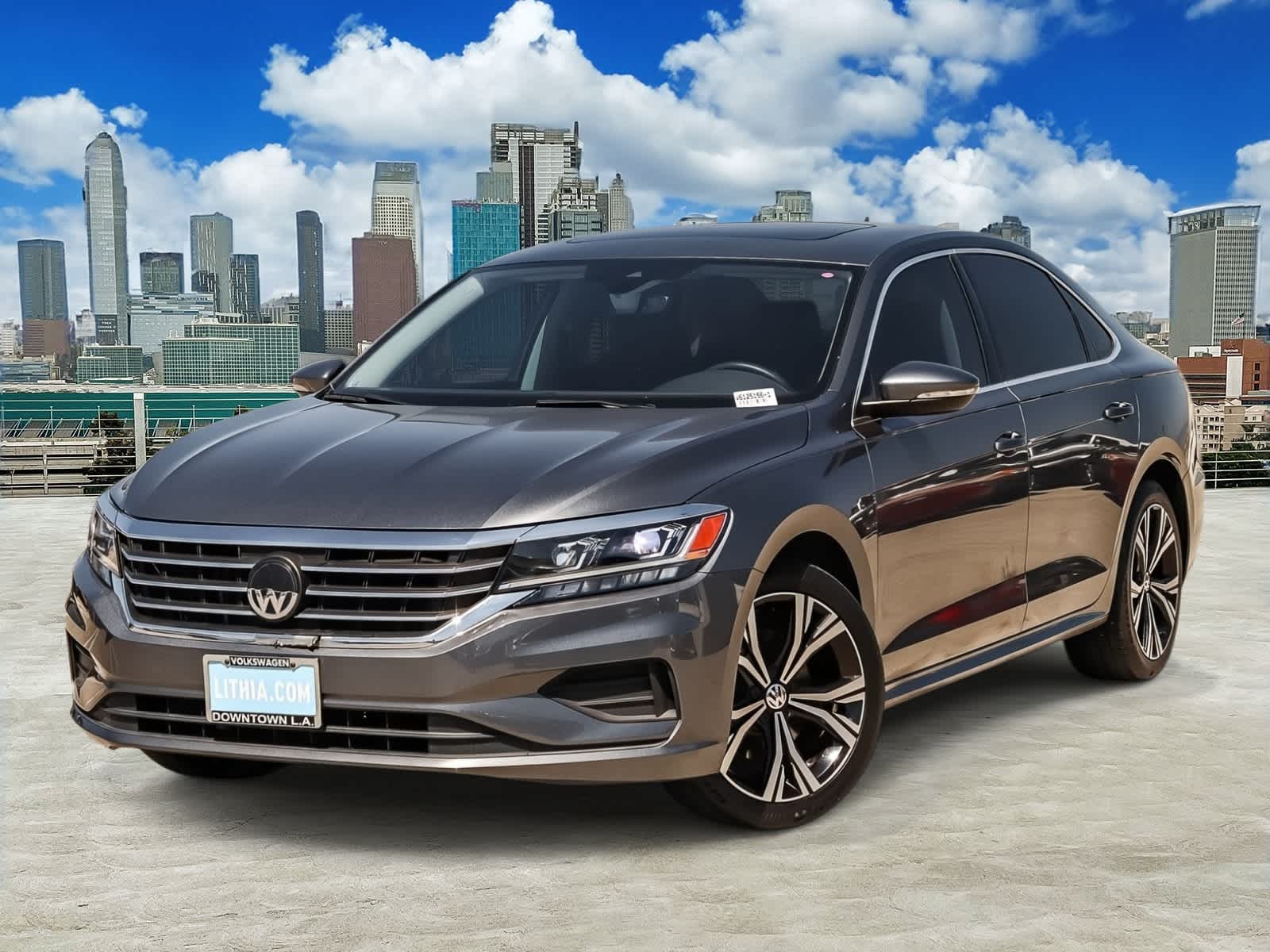 Platinum Gray Metallic 2022 Volkswagen Passat Sedan Front-Wheel Drive 6-Speed Automatic
