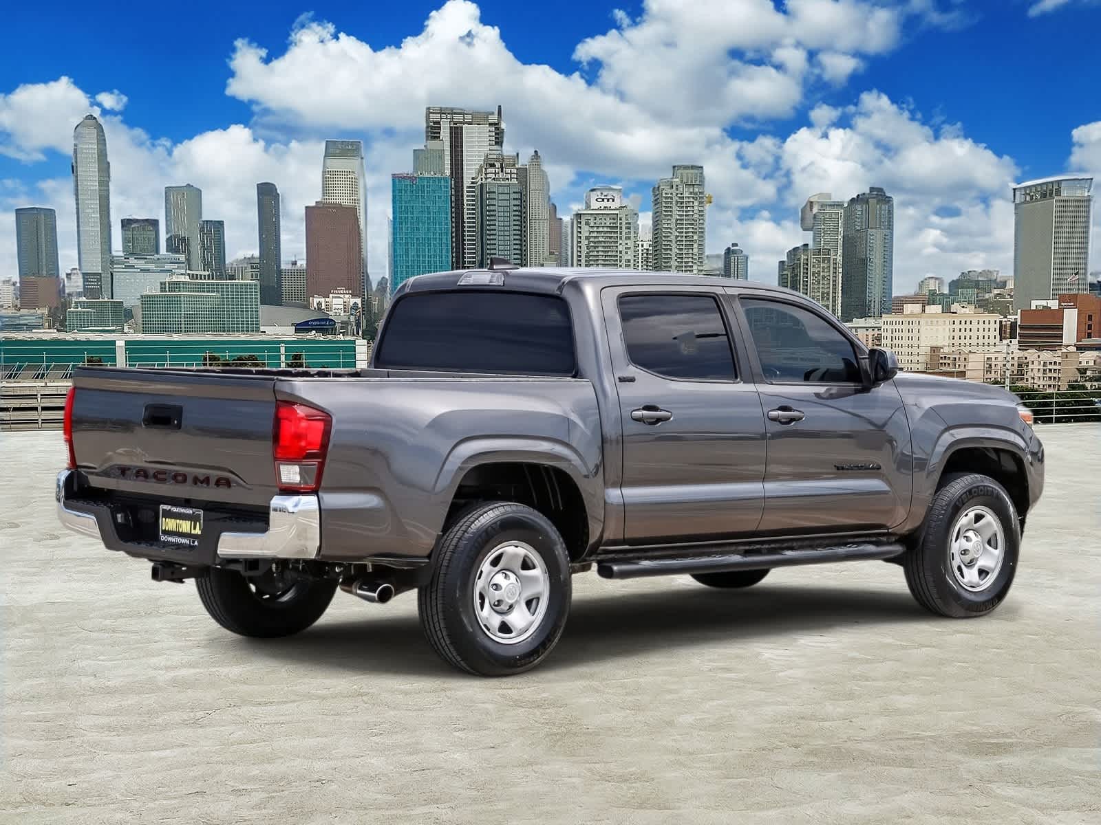 View vehicle photo 4